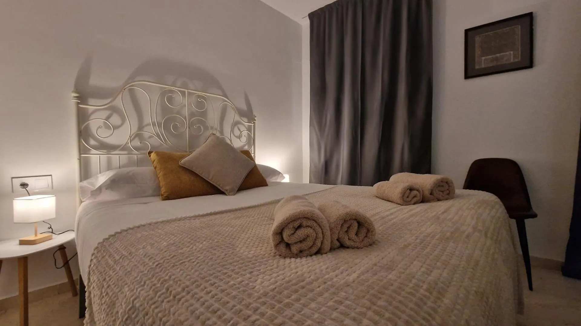 Ds Lealhomes, Patio And Terrace Cordoba Apartment